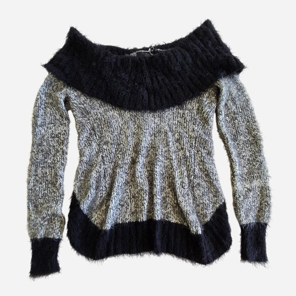 y2k style baddie off shoulder, open back fuzzy cozy sweater / M / wool, alt